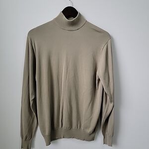 St. John's Bay Men's Pullover Sweater Size M Olive Green 100% Silk Long Sleeve